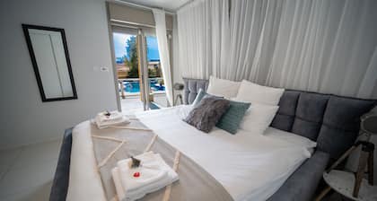 YalaRent Oasis Garden with private pool