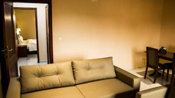 Suite, Non Smoking | 20 bedrooms, minibar, in-room safe, individually decorated