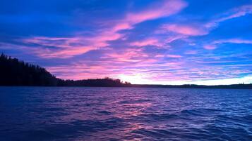 Beach nearby, sun loungers