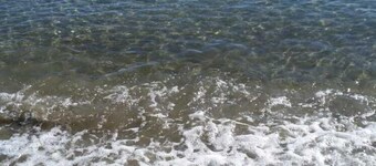 Schöne Wohnung am Meer mit Pool