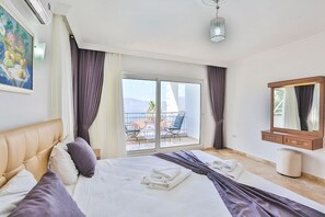 4 habitaciones, tabla de planchar con plancha y cuna de viaje 