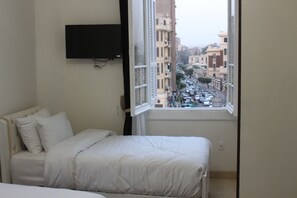 Family Triple Room | Premium bedding, down comforters, pillowtop beds, minibar - Abdeen Palace Hotel (Cairo)