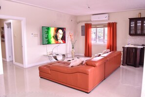 Interior - Executive Arcadia Luxury Guest Apartment (Kingston)