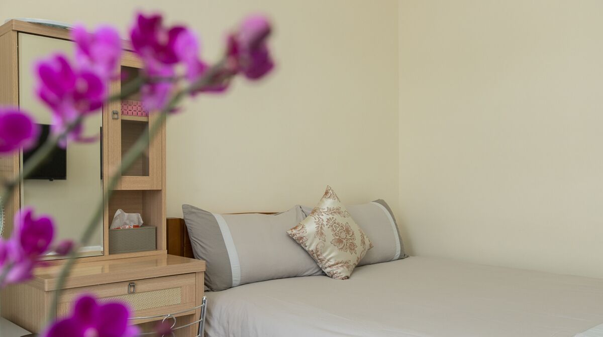 Premier Double Room, 1 Bedroom | Blackout drapes, soundproofing, free WiFi, bed sheets