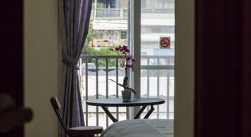 Premier Tek Büyük Yataklı Oda, 1 Yatak Odası | Balkon