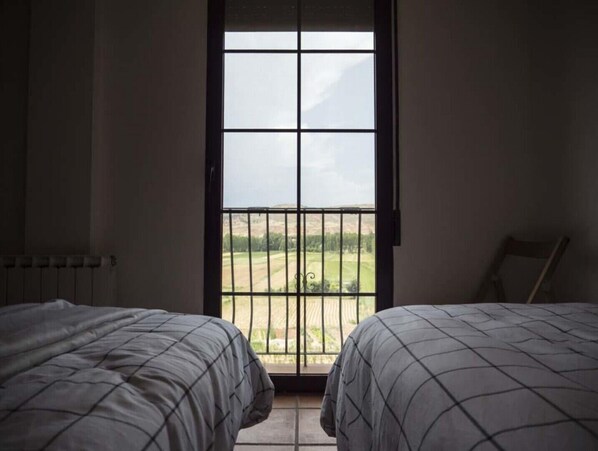 4 bedrooms, iron/ironing board, travel cot, free WiFi