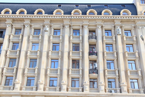 Front of property - Hotel Naberezhnaya (Baku)