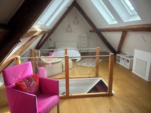 4 Schlafzimmer, Bügeleisen/Bügelbrett, WLAN