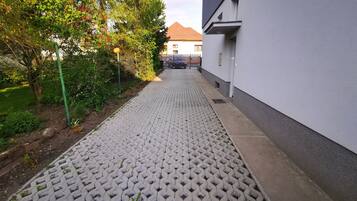 Free self-parking