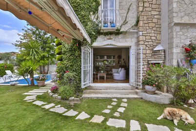 Stone Villa,Large Garden.Swimming Pool, and Very Close the Beautiful Beach .