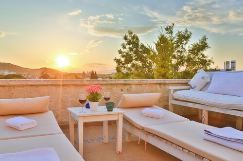 Stone Villa,Large Garden.Swimming Pool, and Very Close the Beautiful Beach .