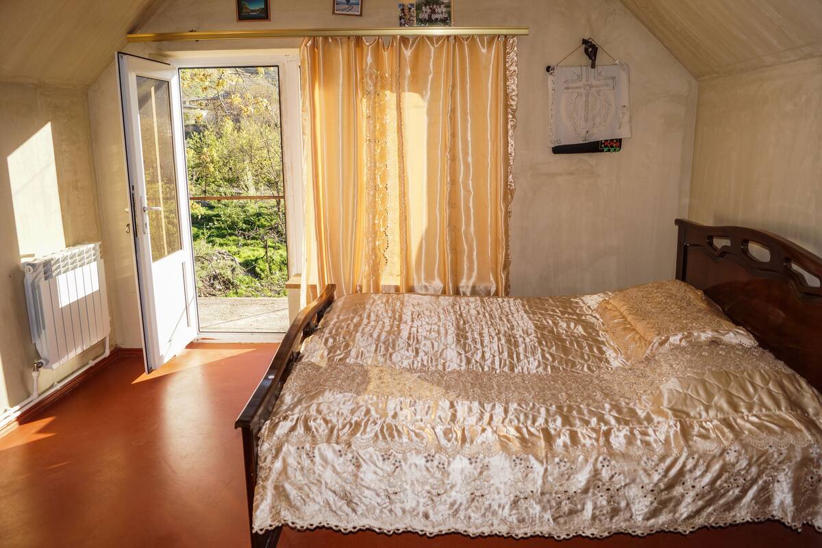 Economy Double Room, 1 Bedroom, Shared Bathroom