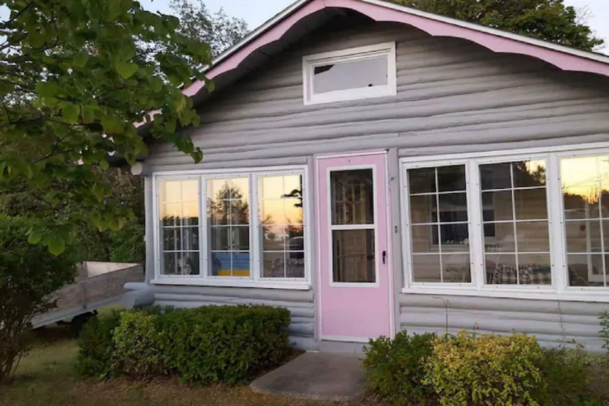 Sophia's Cozy Cottage | 1 slaapkamer, een kluis op de kamer, individueel gedecoreerd