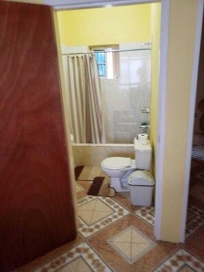 Club House | Bathroom | Shower, rainfall showerhead, free toiletries, towels - Bev Rosevilla (Montego Bay)