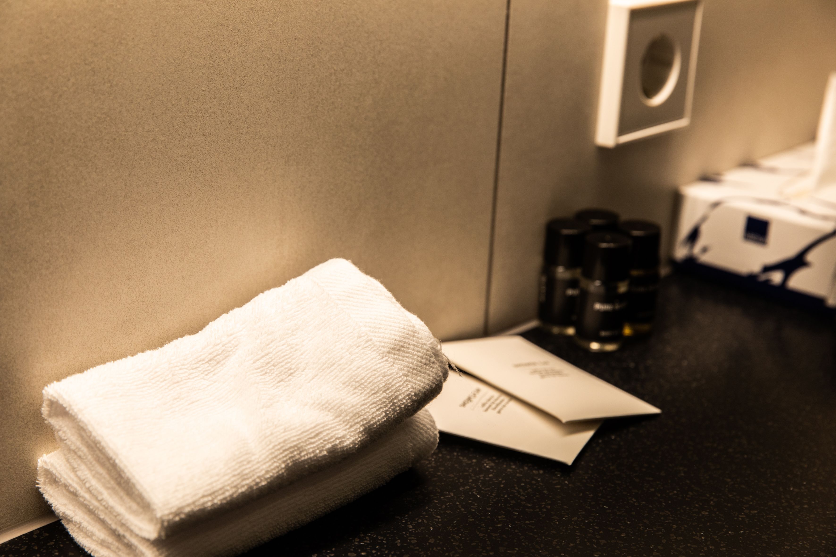 standard double or twin room | bathroom | shower, rainfall showerhead, free toiletries, hair dryer