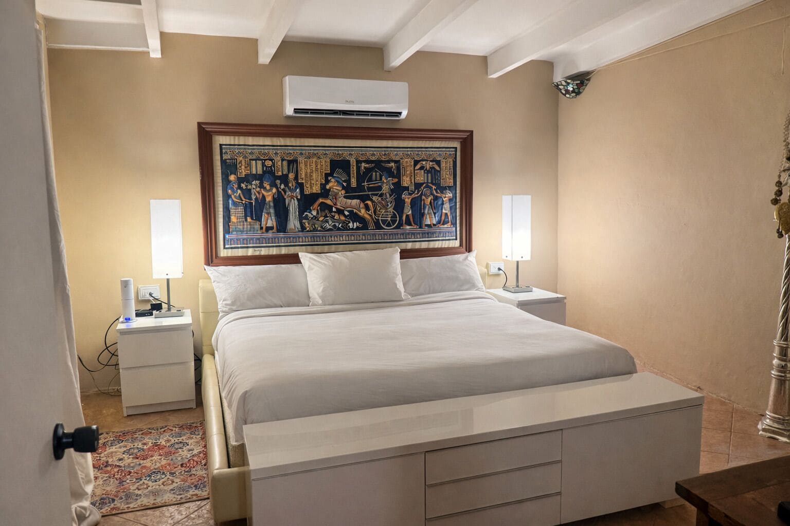 Signature Apartment, Multiple Beds, Non Smoking, Shared Bathroom