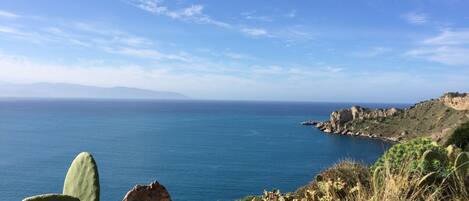 In Strandnähe, Liegestühle