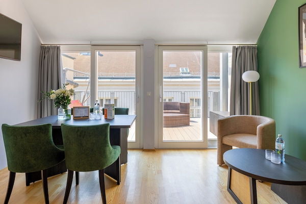 Appartement Majestueux, 2 chambres, terrasse | 1 chambre, matelas mémoire de forme, coffres-forts dans les chambres