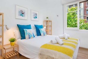 4 habitaciones, tabla de planchar con plancha, wifi y ropa de cama