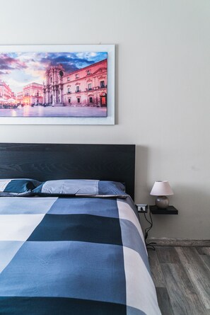 3 chambres, fer et planche à repasser, accès au Wi-Fi (inclus)