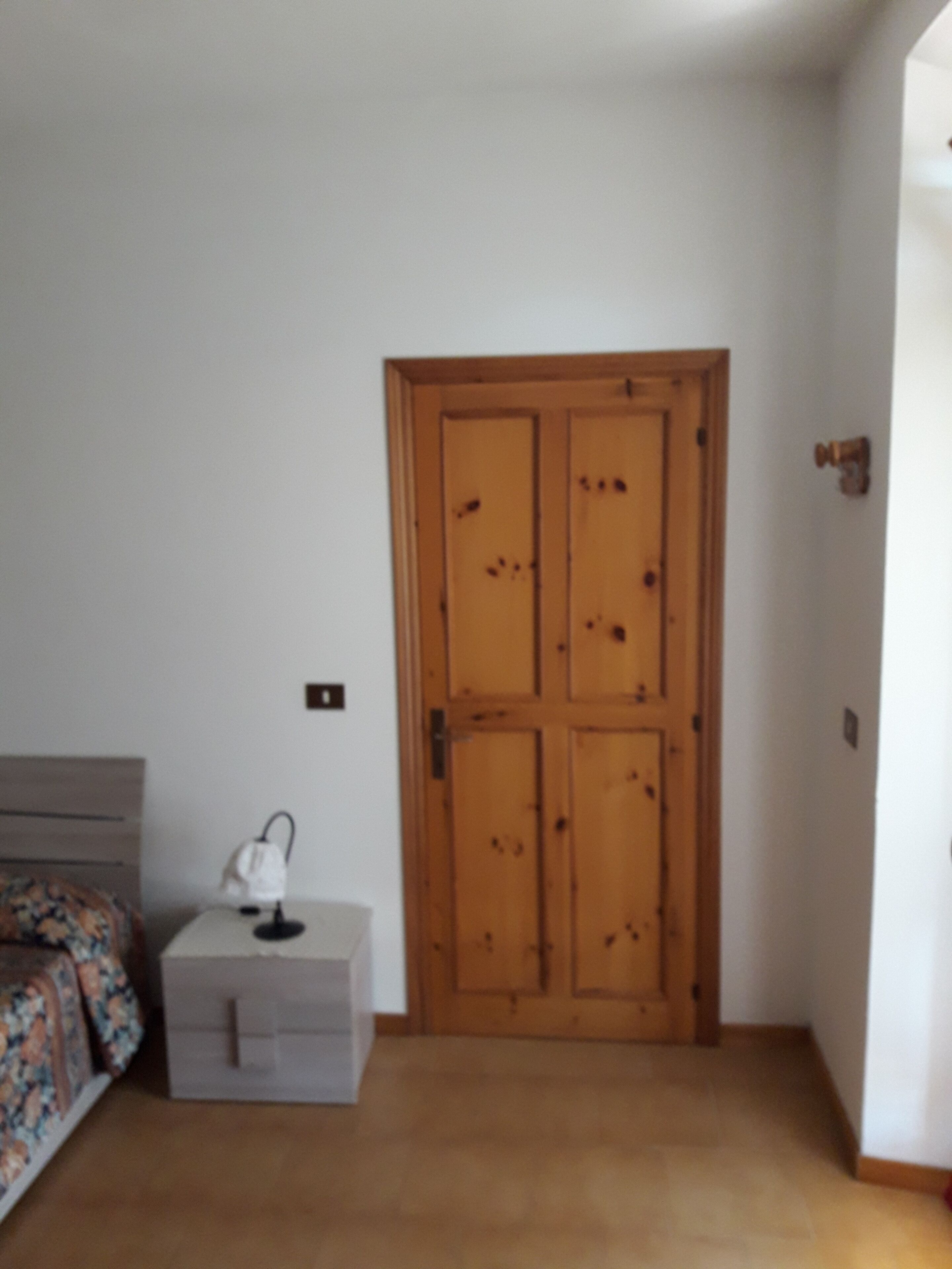 Restored farmhouse with porch and garden, 4 km from the beach