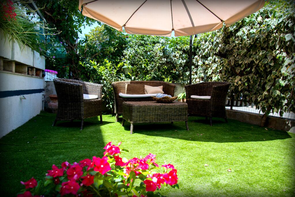 Rometta Marea: Villa in residential complex with swimming pool just 100 meters from the sea