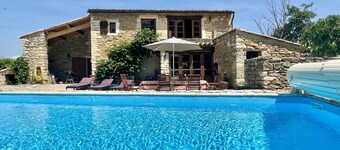 Superbe Mas avec piscine privée à Salazac