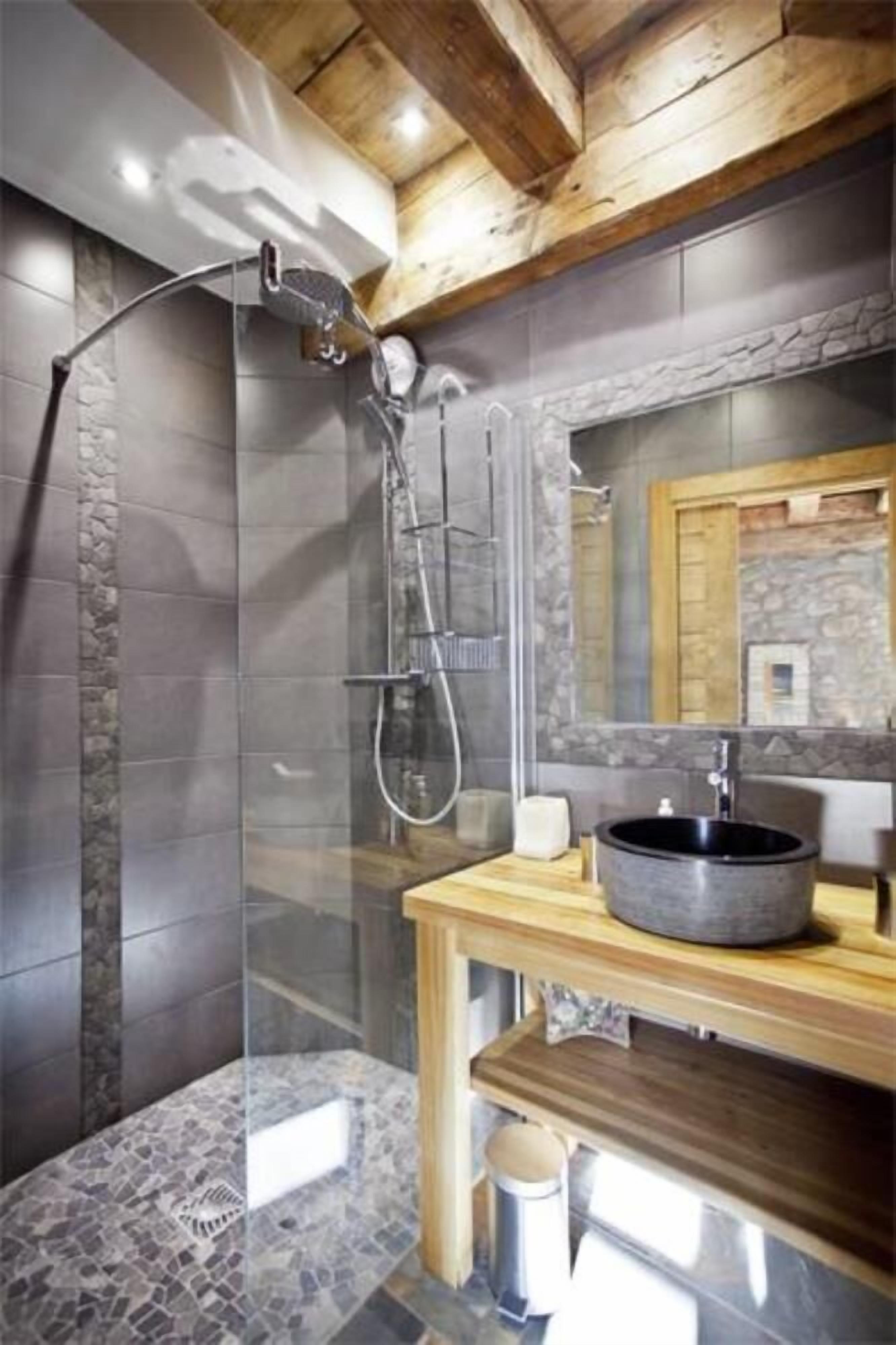 Bathtub, hair dryer, towels, soap