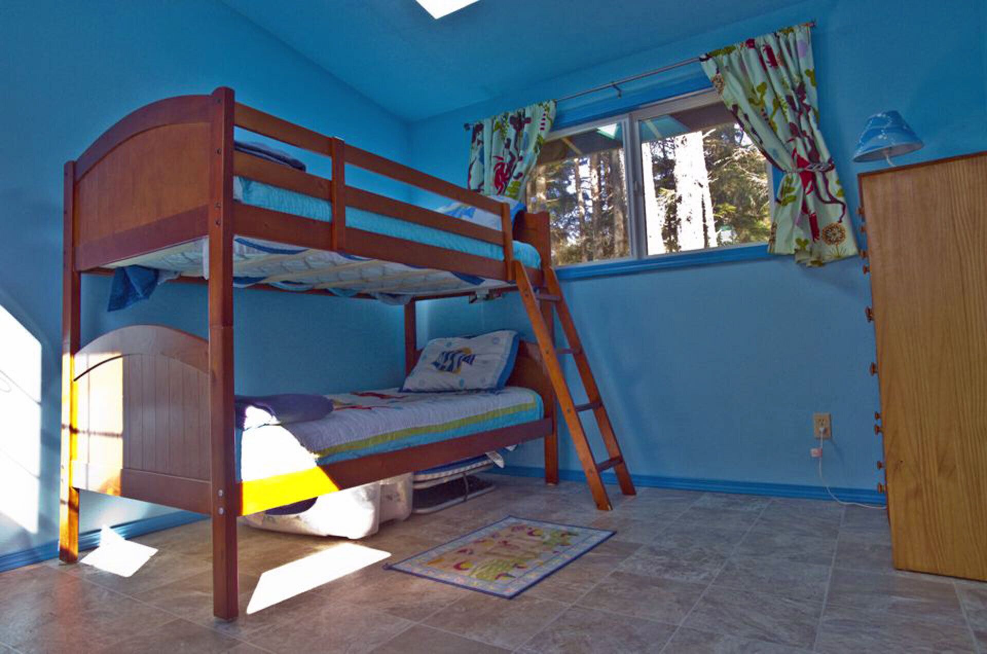 Free 3rd Night thru May! Walk Miles Of Quiet, Pristine Beach... Pet Friendly!