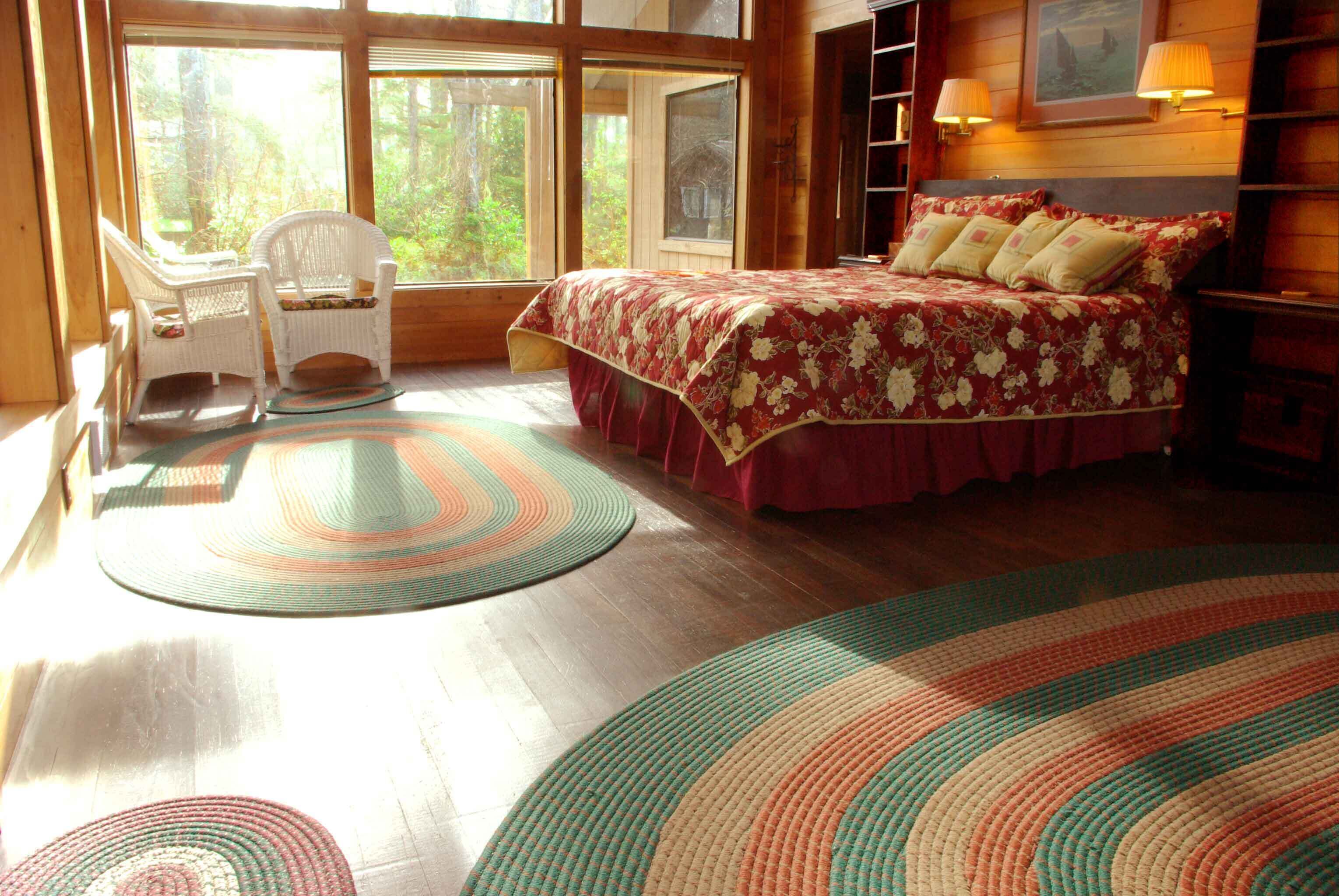 Free 3rd Night thru May! Walk Miles Of Quiet, Pristine Beach... Pet Friendly!