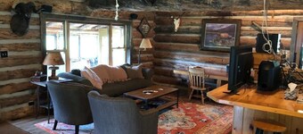 Montana Hideaway on the Madison River