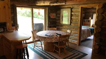 4 chambres, fer et planche Ă repasser, Wi-Fi, draps fournis