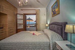 3 عدّة غرف نوم ومكواة/لوح كي وواي فاي وملاءات أسرّة