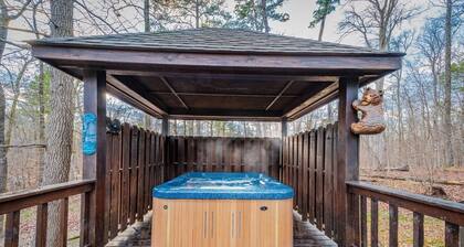 Convenientemente ubicado cerca de Cedar Creek Golf Course, ya pocos minutos de Broken