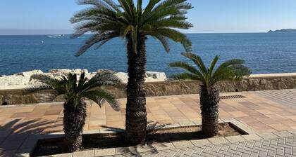 5 bedrooms, 3 bathrooms, heated pool, outside barbarbecue area, outside bar.