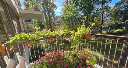 Appartement 82 mÂČ dans le parc de Maisons Laffitte et Ă 1/4 h de Paris Centre