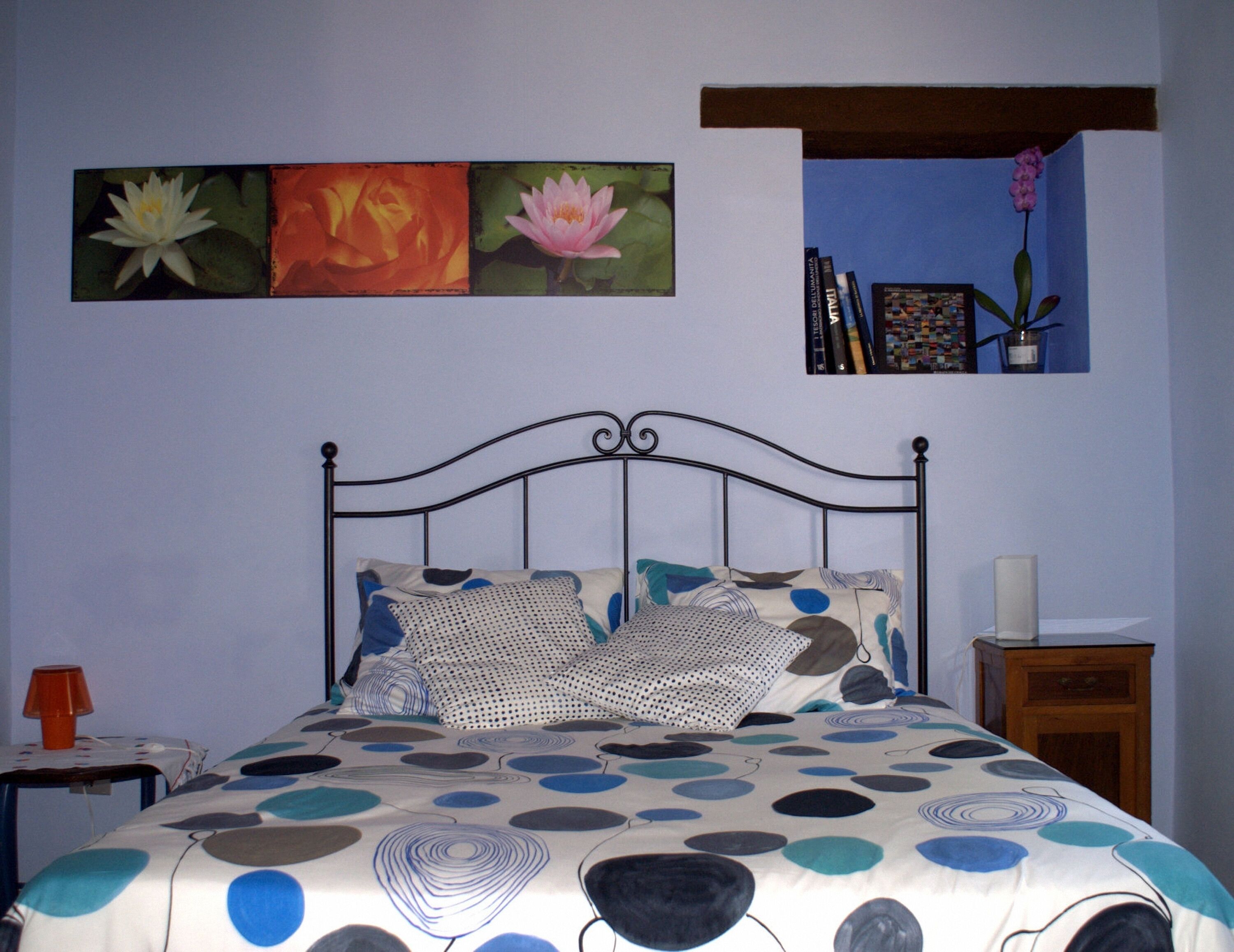 COUNTRY FARMHOUSE WITH POOL, IN MARCHE REGION