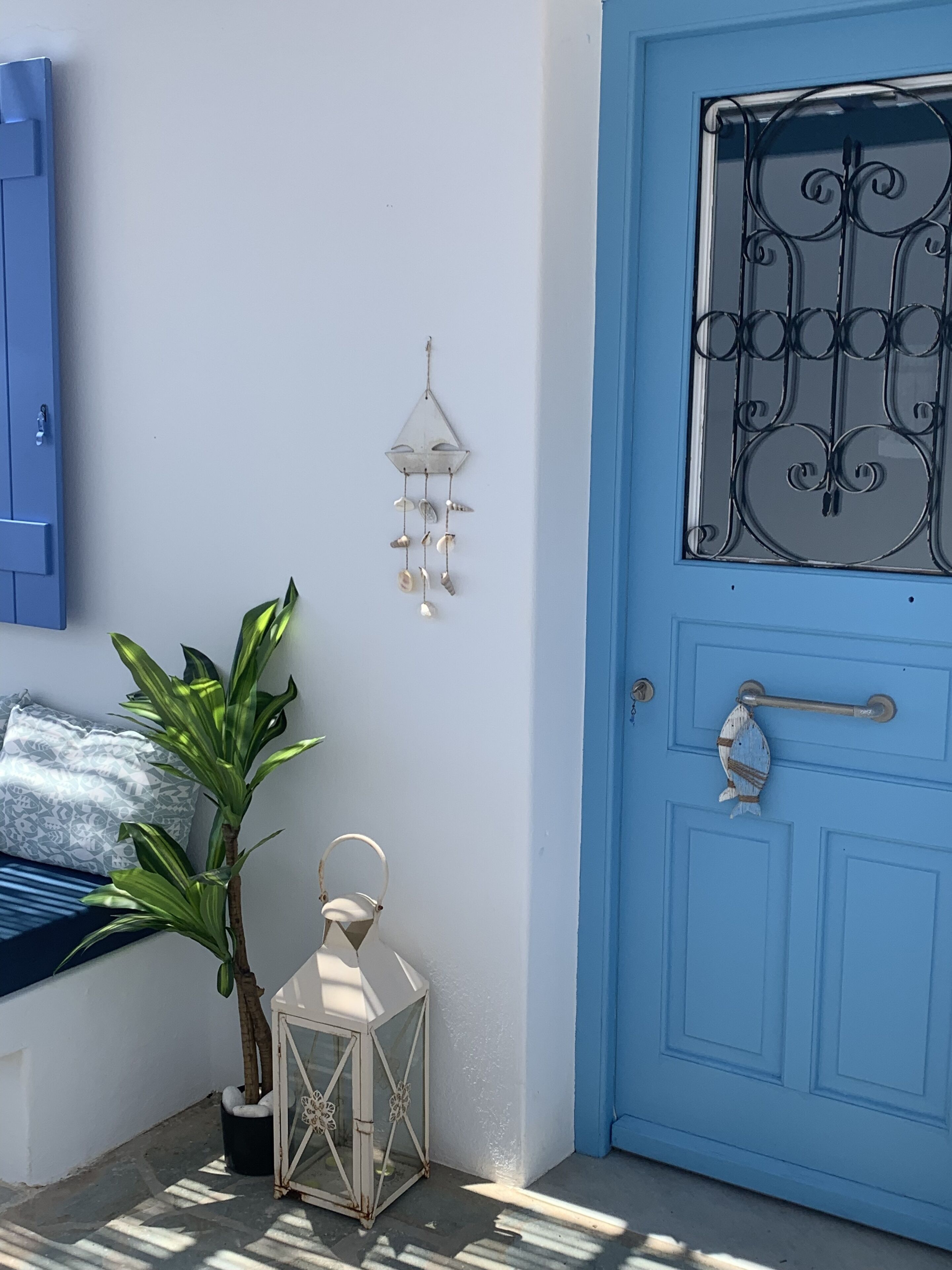 2 floor Maisonette, 1 minute from the wonderful Logaras beach