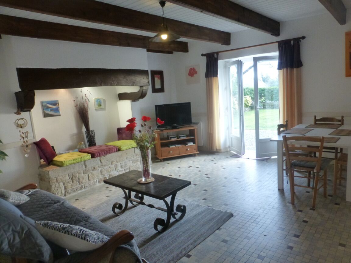 Charming stone cottage in Fouesnant