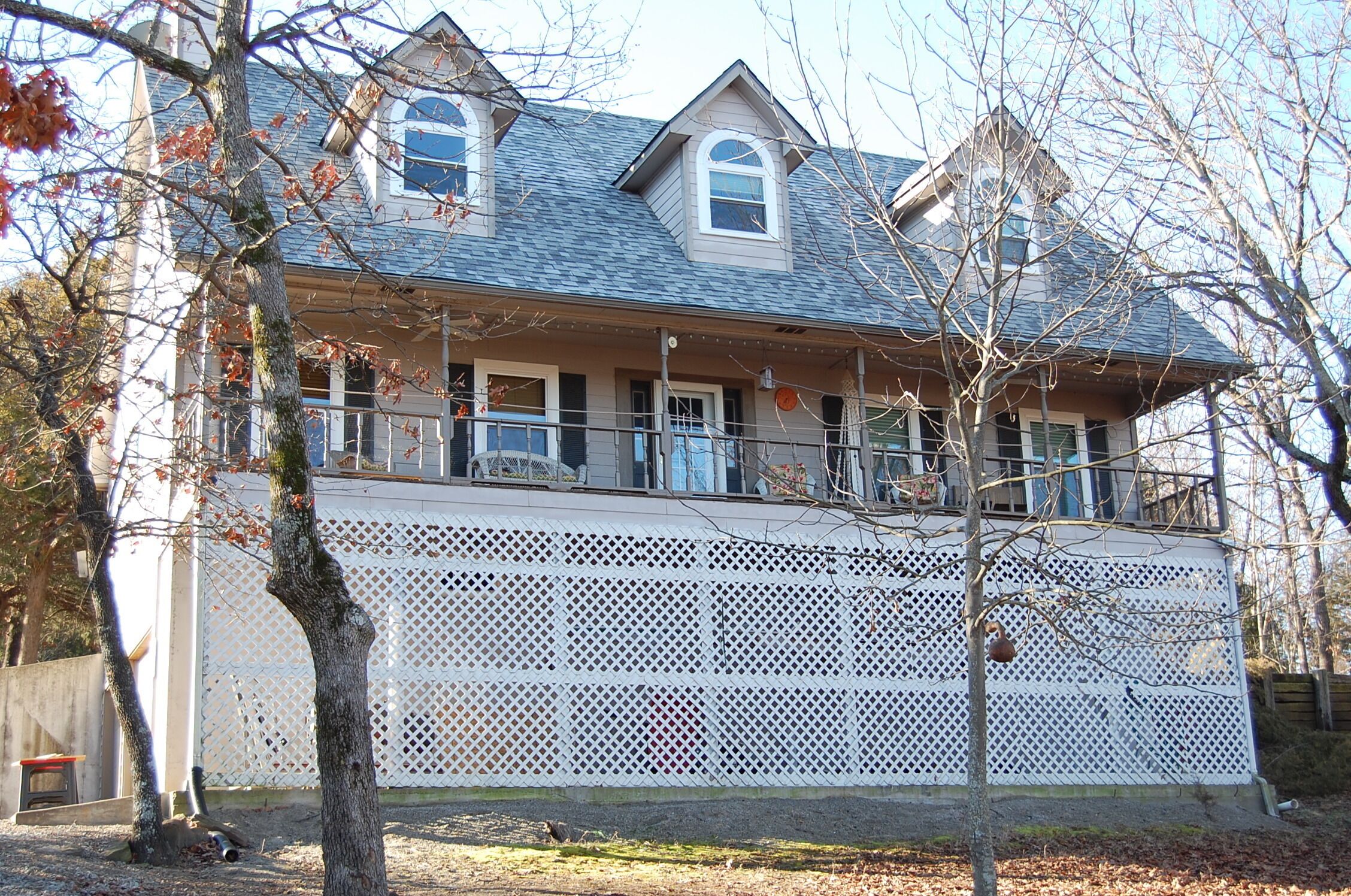 WATERFRONT home - 4 bed, 3.5 bath Home. Private two slip dock