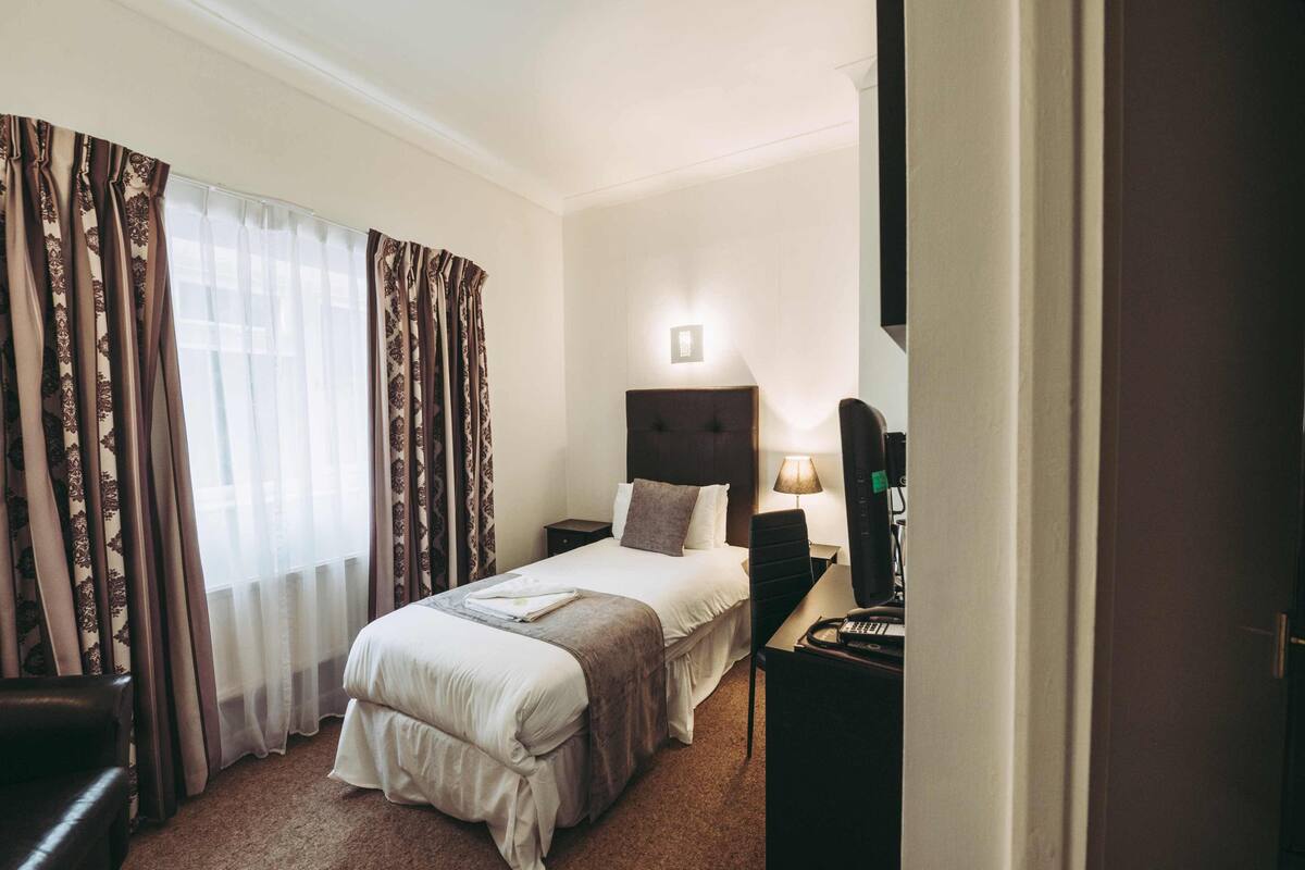 Single Room, Ensuite (No Pet Friendly)