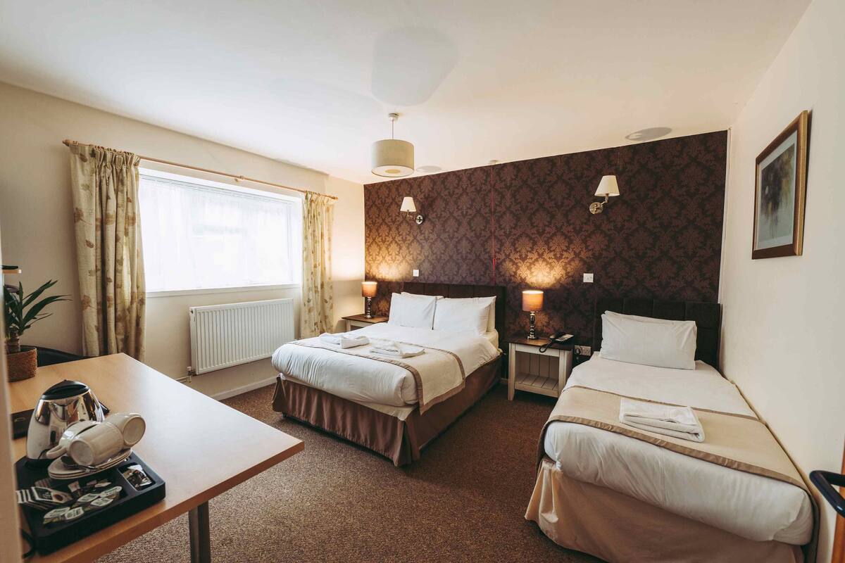 Standard Double or Twin Room, Accessible (No Pet Friendly)