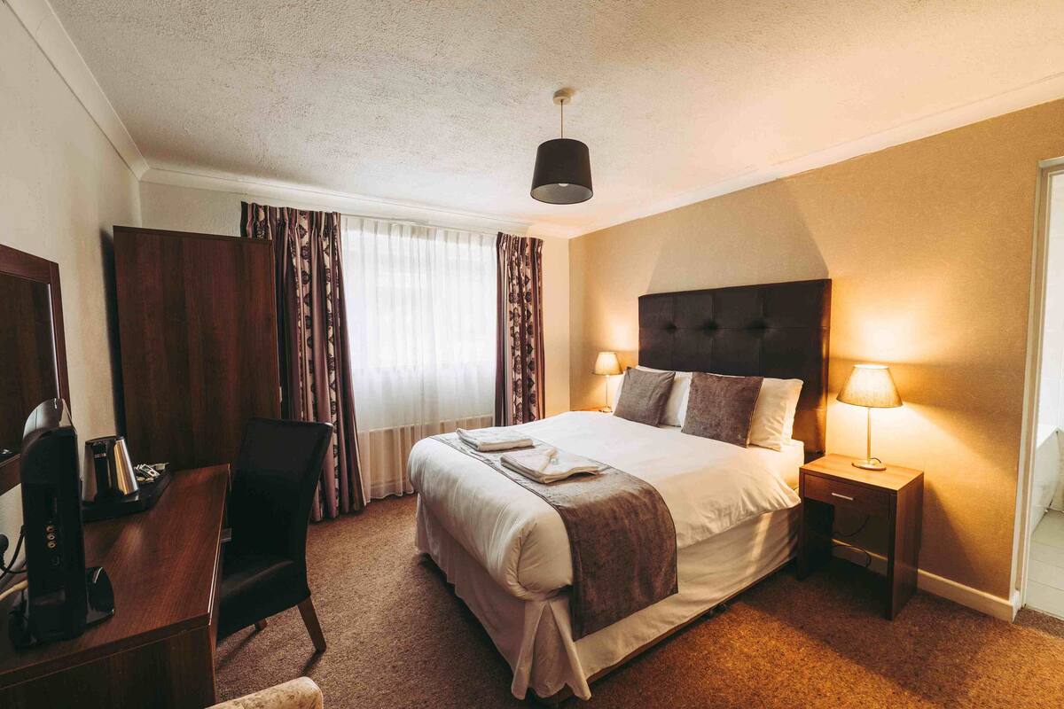 Double Room, Ensuite (No Pet Friendly)