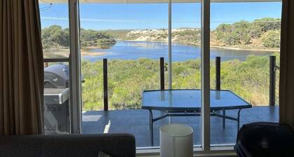 River Panorama Beach House