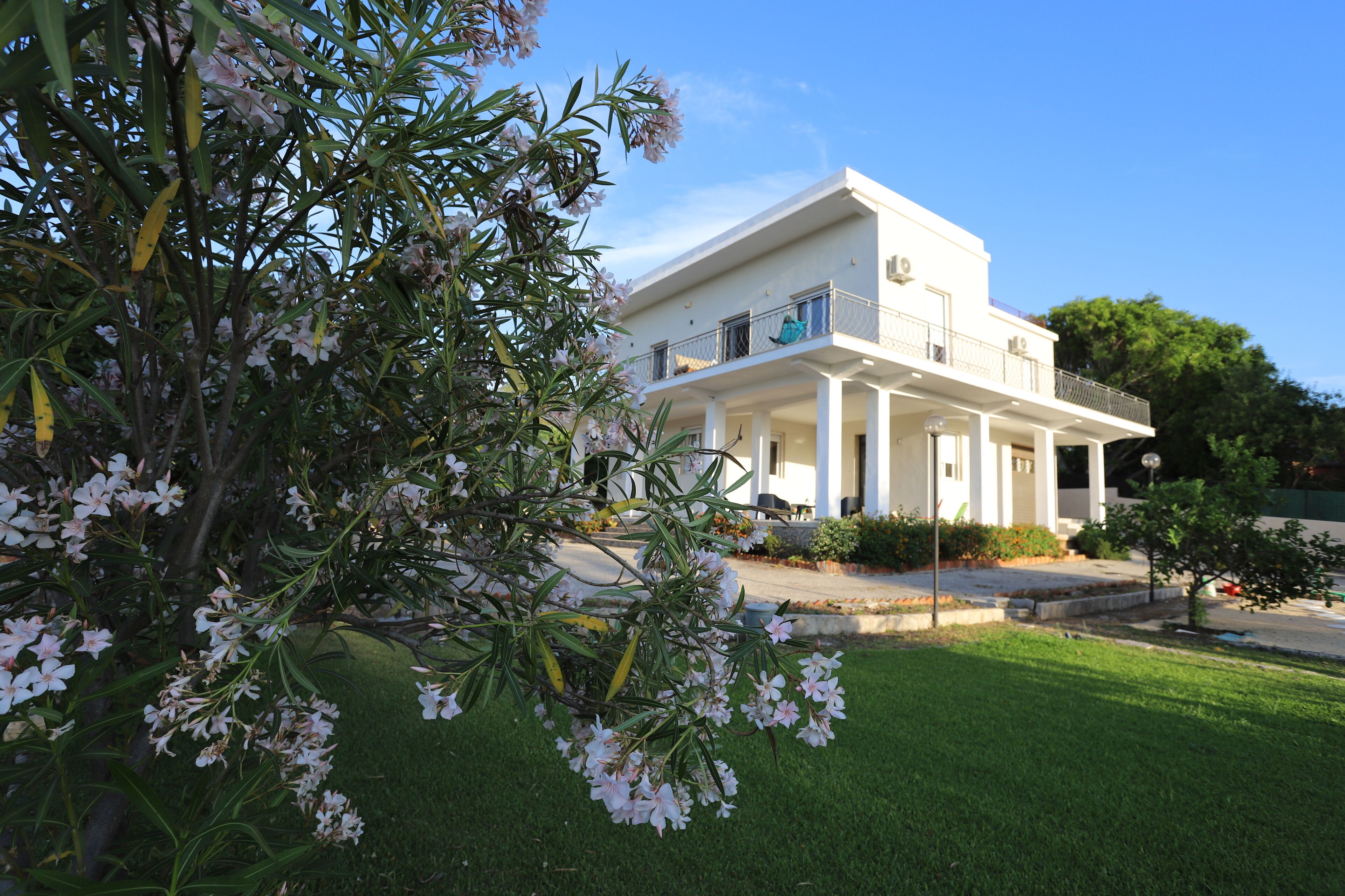 VILLA SOUTH SYRACUSE