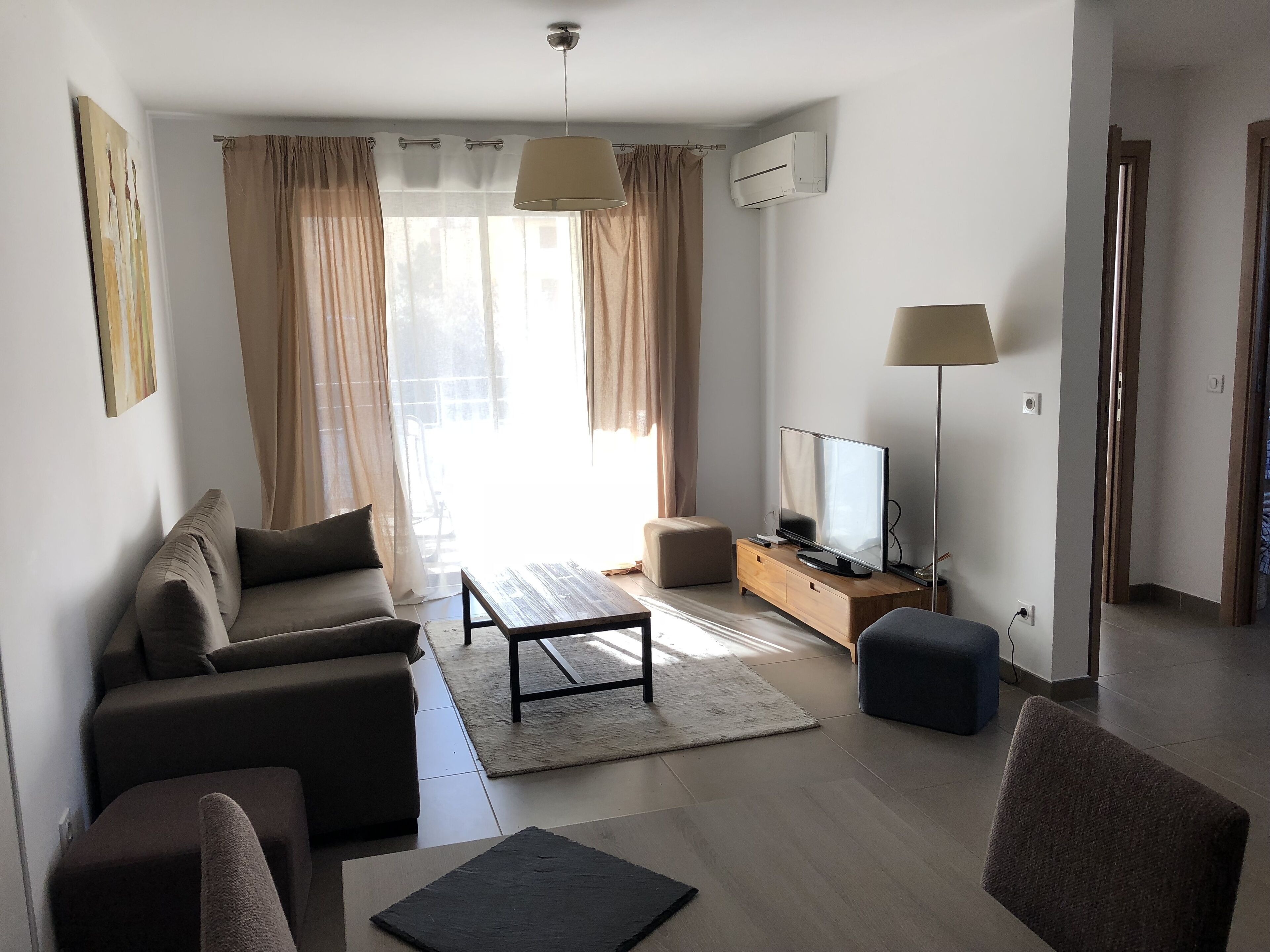 T3 downtown, bright, quiet, new