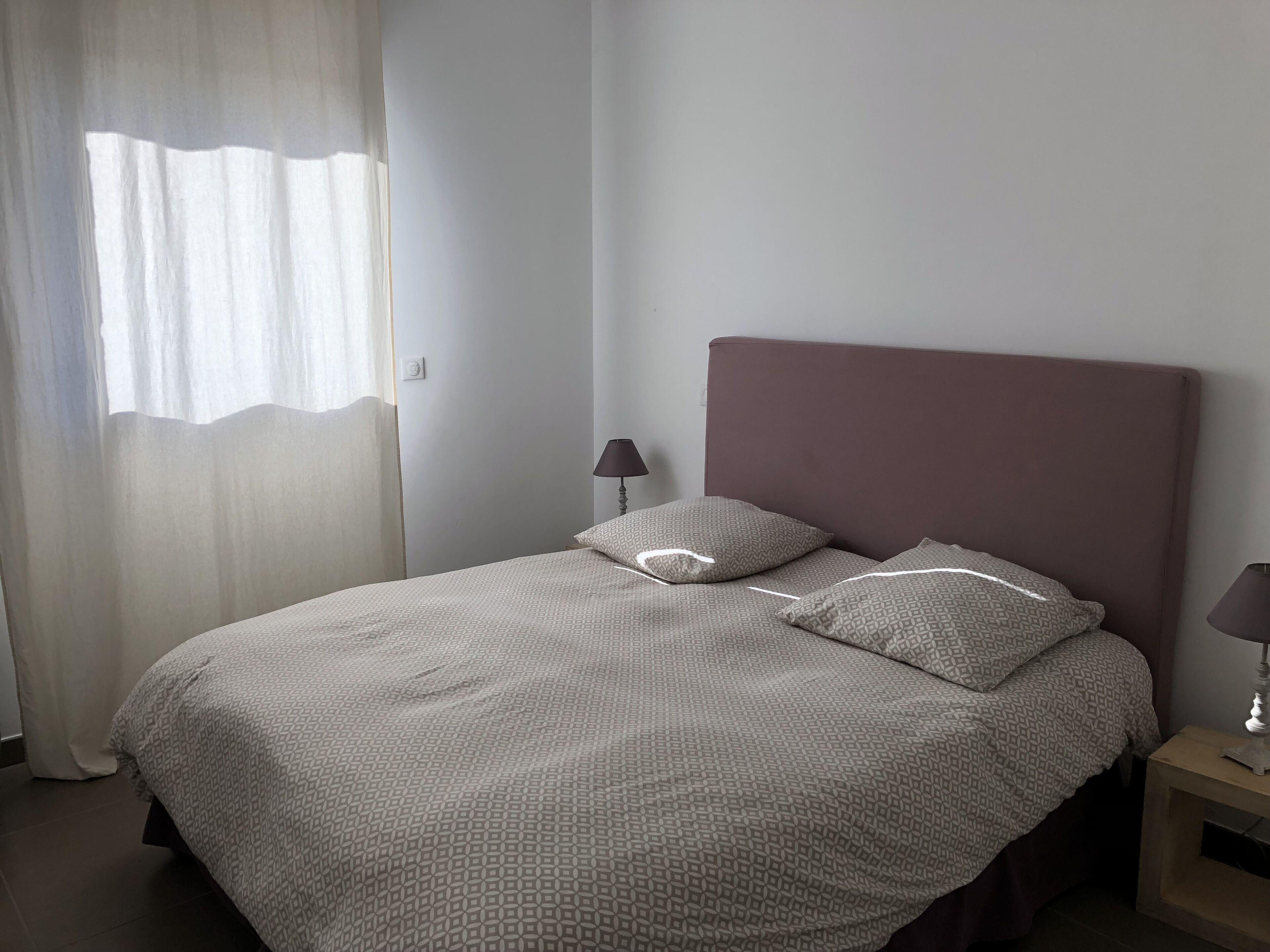 T3 downtown, bright, quiet, new