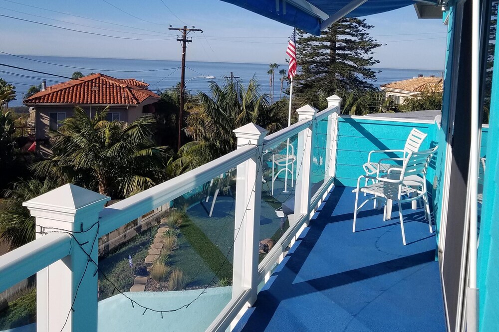 Ocean view, quiet, relaxing getaway in Cardiff by the Sea