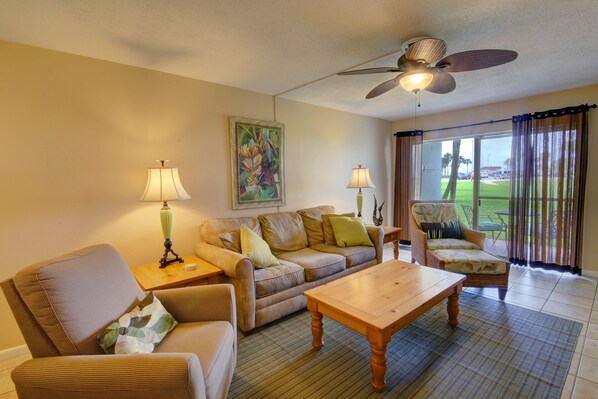 TV a schermo piatto, libri