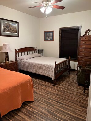 3 bedrooms, WiFi, bed sheets - Oxford-Sardis Lake Total Privacy ~ New House on a Large Beautifully Wooded Lot (Sardis)